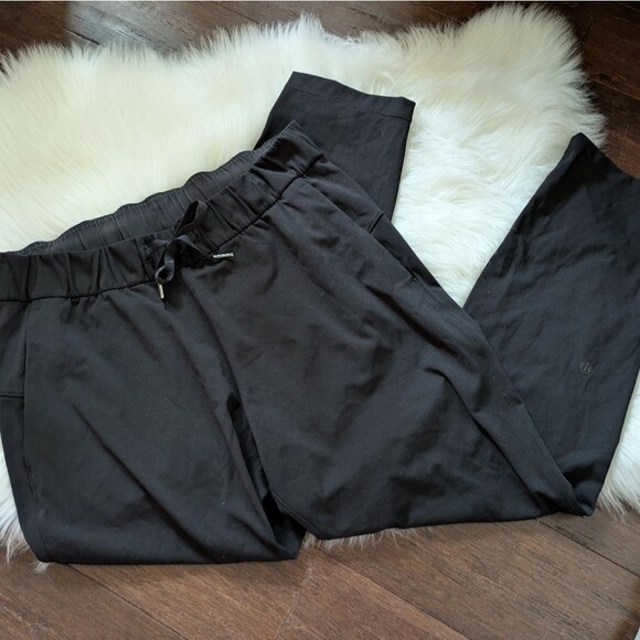 Lululemon On The Fly Pant 28" Black Full-on Luxtreme Size 8 - Picture 1 of 6